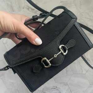 $2,595 GUCCI NEW Authentic Horsebit 1955 cloth crossbody bag Black Jumbo GG Logo